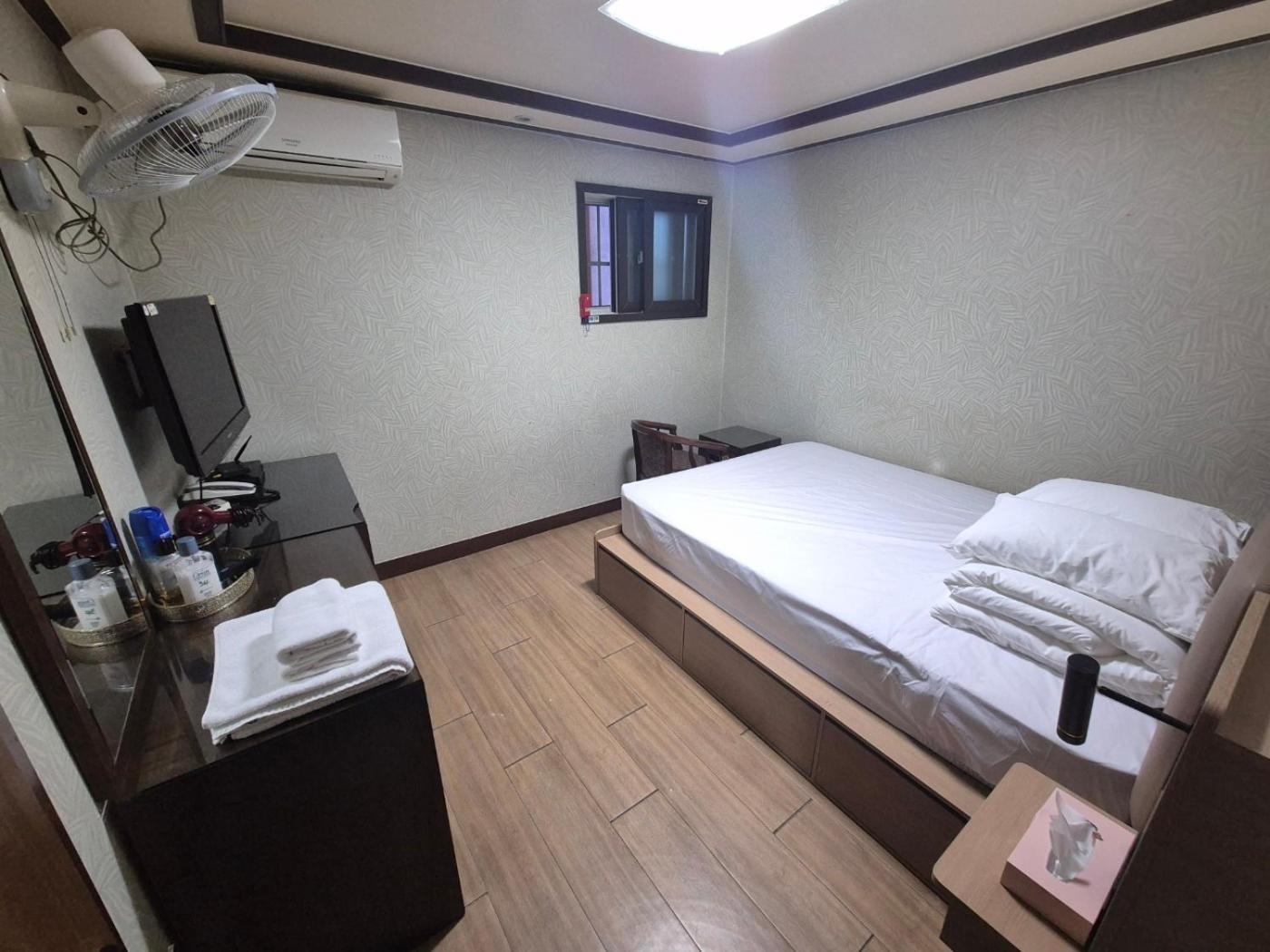 Joyful Stay Seúl Exterior foto