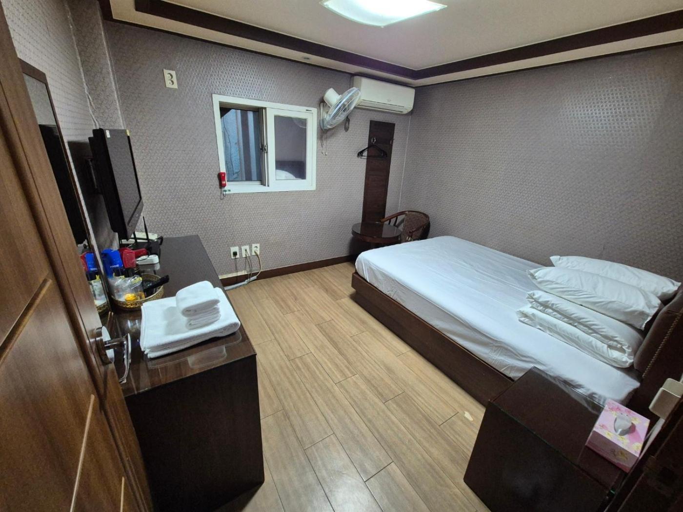 Joyful Stay Seúl Exterior foto